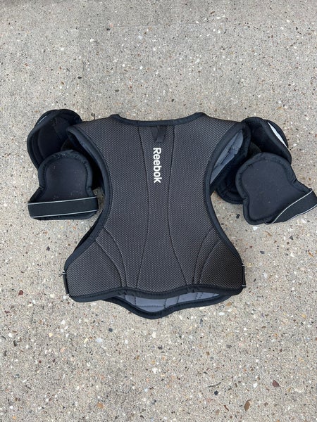 Used Youth Large Reebok SC4 Hockey Shoulder Pads A R3 S1 L1