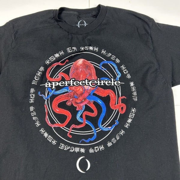 Grateful Dead T-Shirts & Apparel - RockMerch
