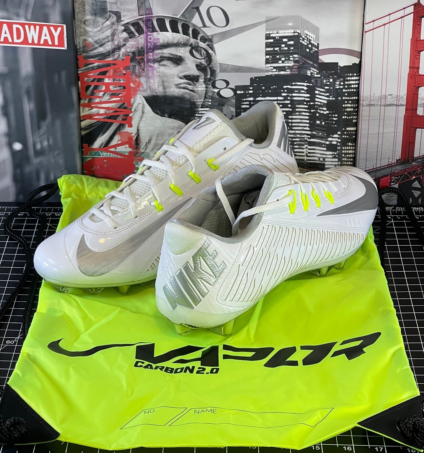 Nike Vapor Carbon Elite 2.0 TD Football White Silver Volt