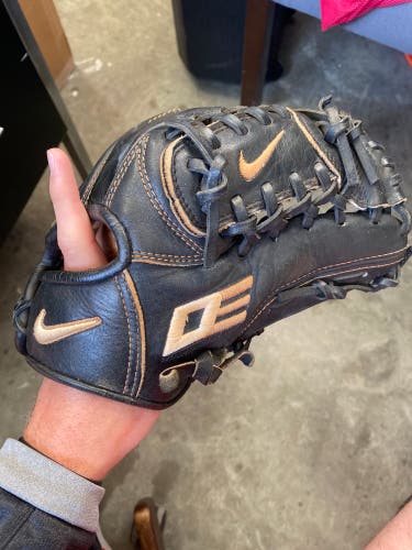 Nike Diamond Elite Baseball Glove