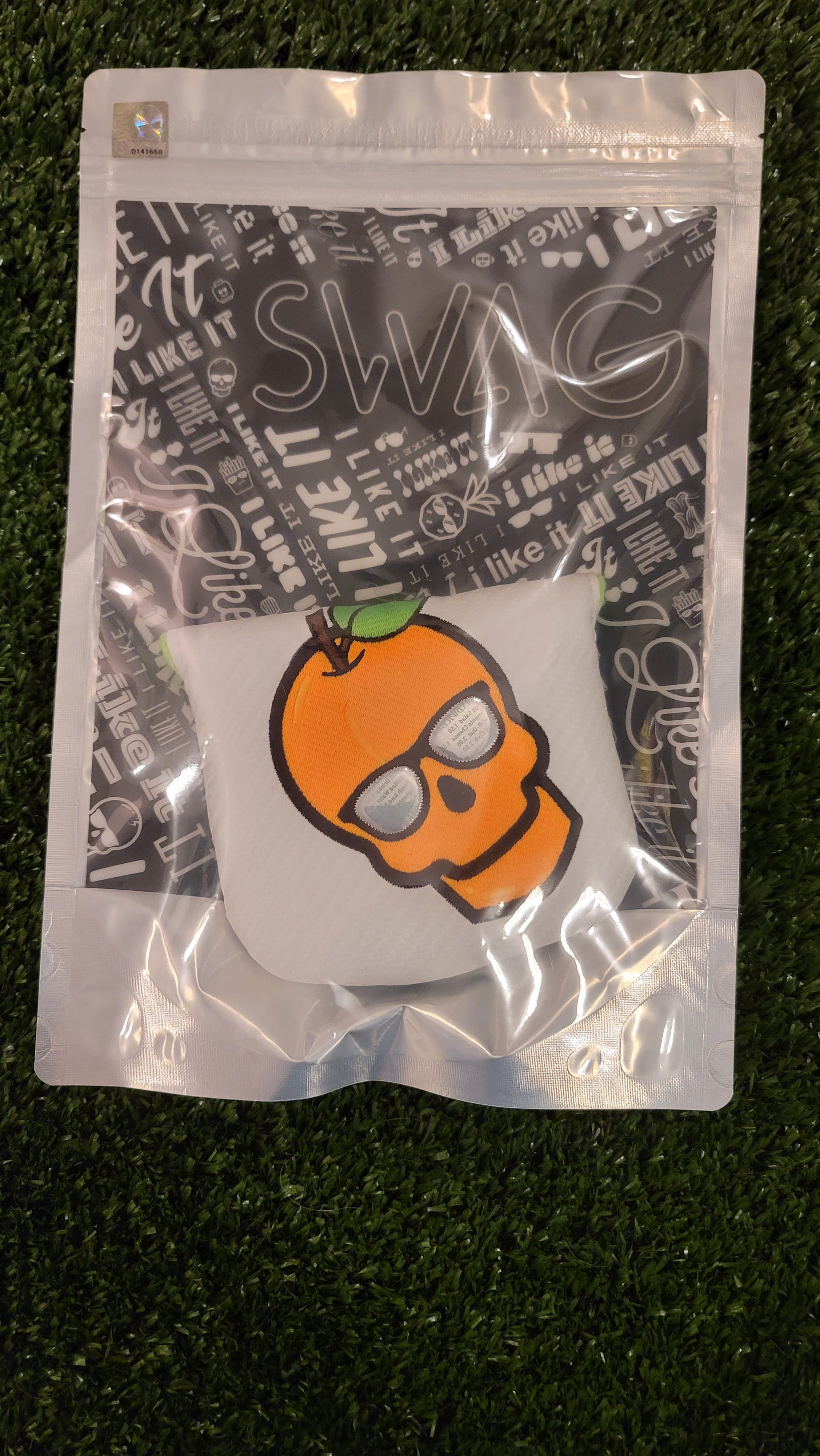 NEW Sealed SWAG Golf Masters Putter Headcover Peach Skull w/ Menu  display picture 1