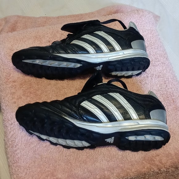 ADIDAS TRAXION TURF SOCCER SHOES 5.5 CLEATS SPIKES BIG KIDS UNISEX | SidelineSwap