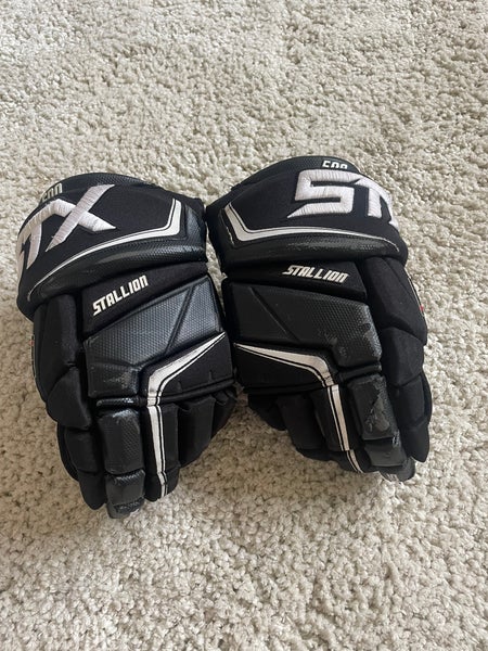 STX Stallion 500 Pro Stock Custom Hockey Gloves 14 Tampa Bay Lightning NHL