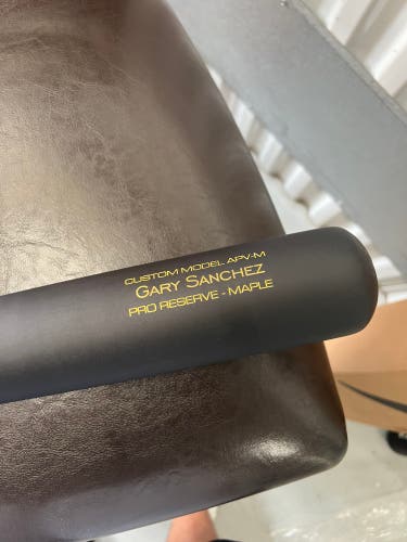 2023 Wood (-3) 31 oz 34" Bat