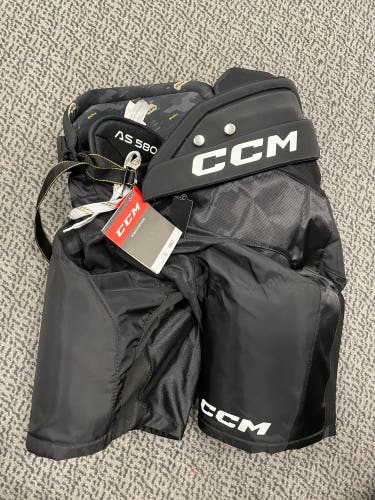CCM Black AS580 Senior Large Breezers