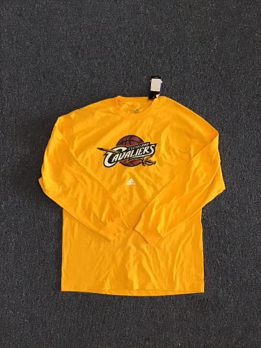 New With Tags Cleveland Cavaliers Long-Sleeve Shirt Adult Large