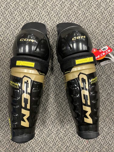 CCM Vector Premier 15” shin pads