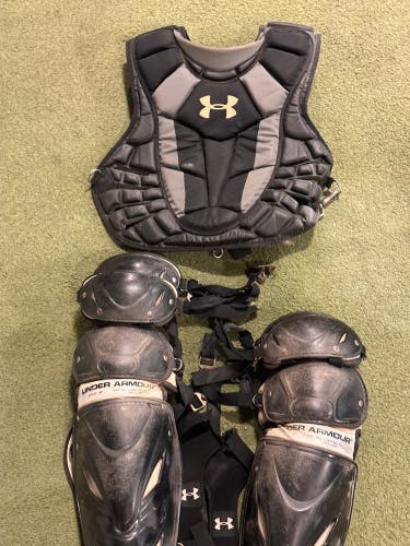 Under Armour Victory Series Catcher's Set