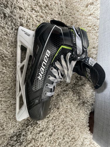 Used Bauer Regular Width Size 5.5 Supreme 2S Pro Hockey Skates