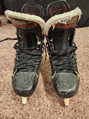 Senior Used Bauer Vapor 2X Hockey Skates Regular Width Size 7