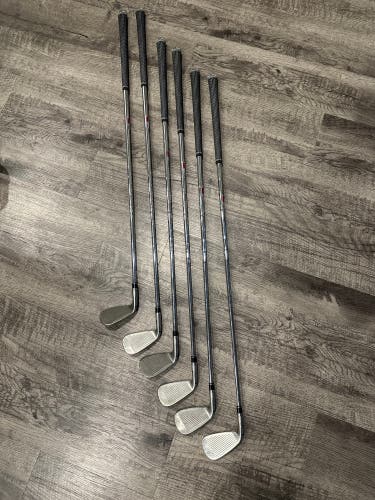 TaylorMade Men's Right Handed Regular Flex Steel Shaft SIM2 MAX Iron Set