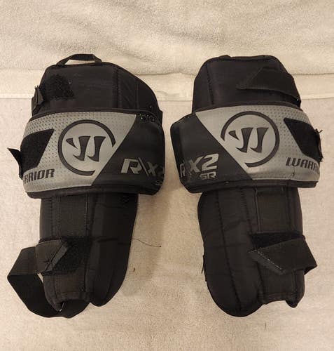 Used Warrior R/X2 Knee Guards - SR
