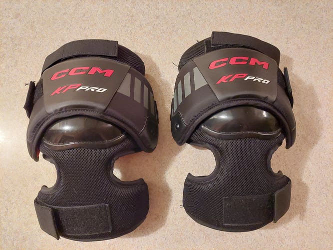 CCM KP Pro Goalie Knee Pads Senior