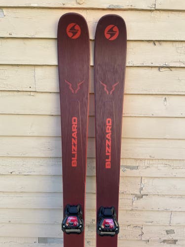 Unisex 2022 All Mountain With Bindings Max Din 13 Rustler 9 Skis