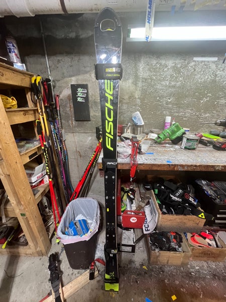 Used Men's 2022 Fischer 165 cm Racing RC4 World Cup SL Skis with Z20 binding