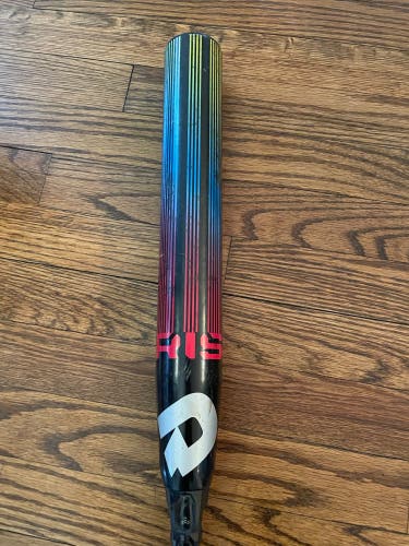 Demarini Prism Fastpitch softball bat 31/21 -10 Bat