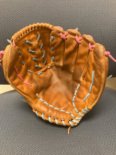 Re-laced/reconditioned 1960s Wilson 737-12’ RHT (very rare)