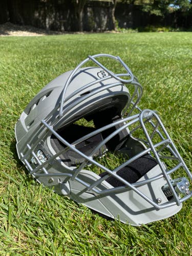 Force3 (Like NEW) Catcher's Helmet - Adult 7 1/8 - 7 1/2