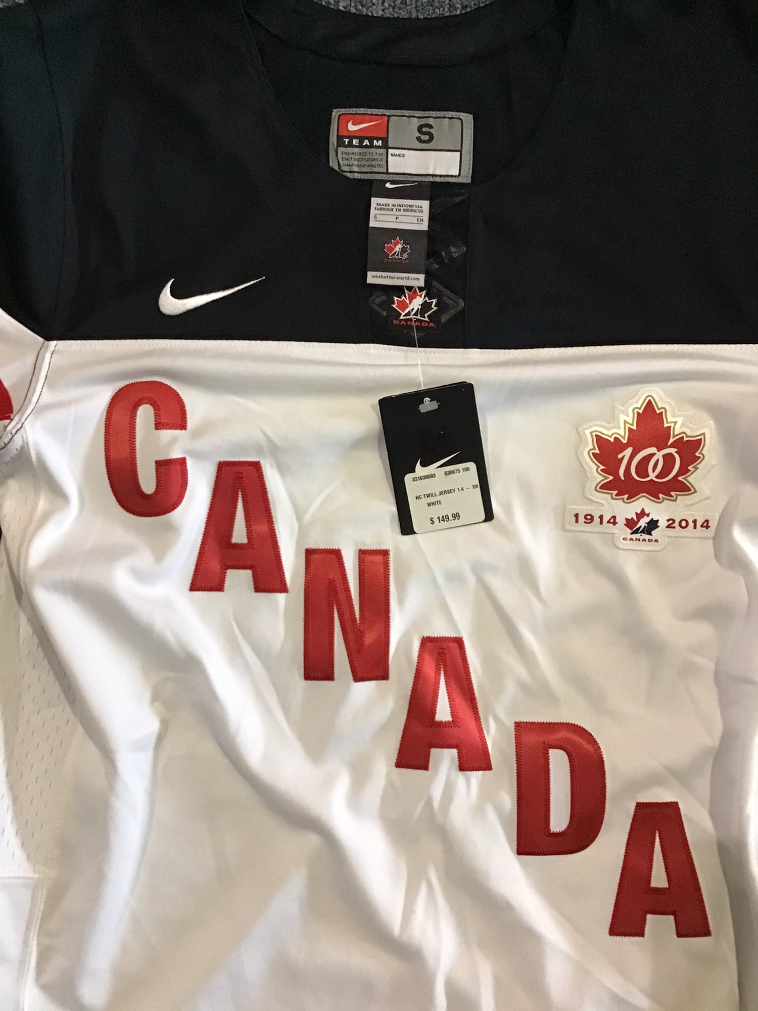 Hockey Canada unveils limited edition Nike heritage jersey for