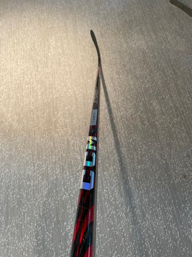 Senior Right Handed P29 JetSpeed FT5 Pro Hockey Stick