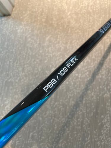 Senior Right Handed P88 Nexus Sync Hockey Stick