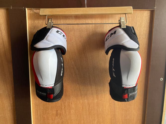 CCM JetSpeed FT485 Elbow Pads