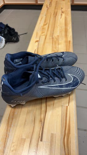 Used Size 11 (Women's 12) Nike Vapor edge pro 360