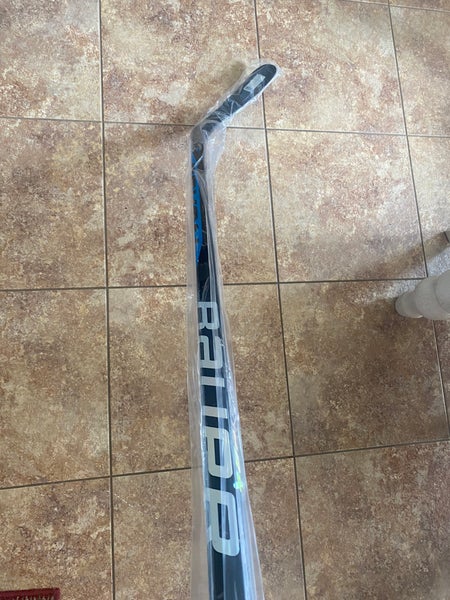Senior Right Handed P92 Nexus Sync Hockey Stick