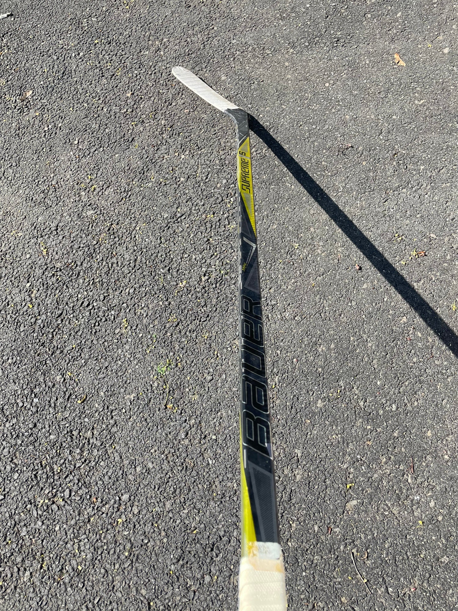 STICK BAUER SUPREME 1S GRIP S17 YTH