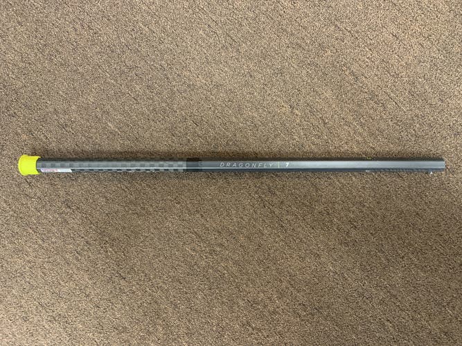Epoch Dragonfly 7 C30 iQ9 Black Attack Lacrosse Shaft