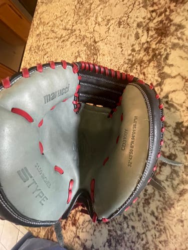 Left Hand Throw 31" Catcher's Glove