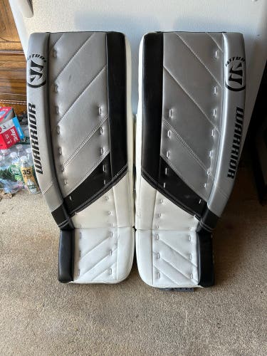 33" Warrior  Ritual G4 Goalie Leg Pads