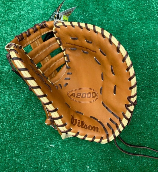 Wilson A2000 12.5 AC4 Fastpitch Softball First Base Mitt Left Handed