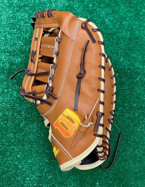 Wilson A2000 AC4 Amanda Chidester 12.5 Fastpitch First Base Mitt: WBW101017125