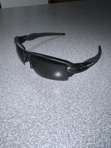 Unisex  Oakley Flak 2.0 Sunglasses