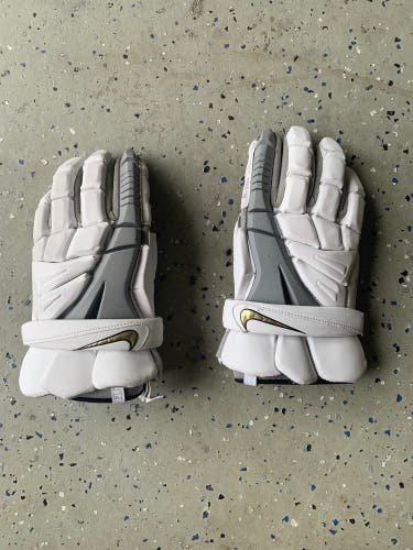 Used Nike 13" Vapor Elite Lacrosse Gloves