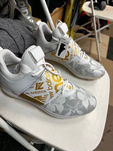 New balance lindor baseball cleats