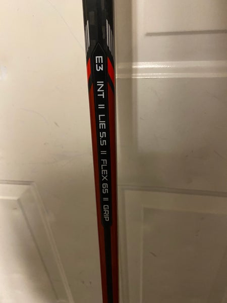 NEW Easton Synergy 650 Hockey Stick (P92/60 flex)