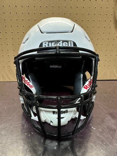 Riddell speed flex size medium adult 2023