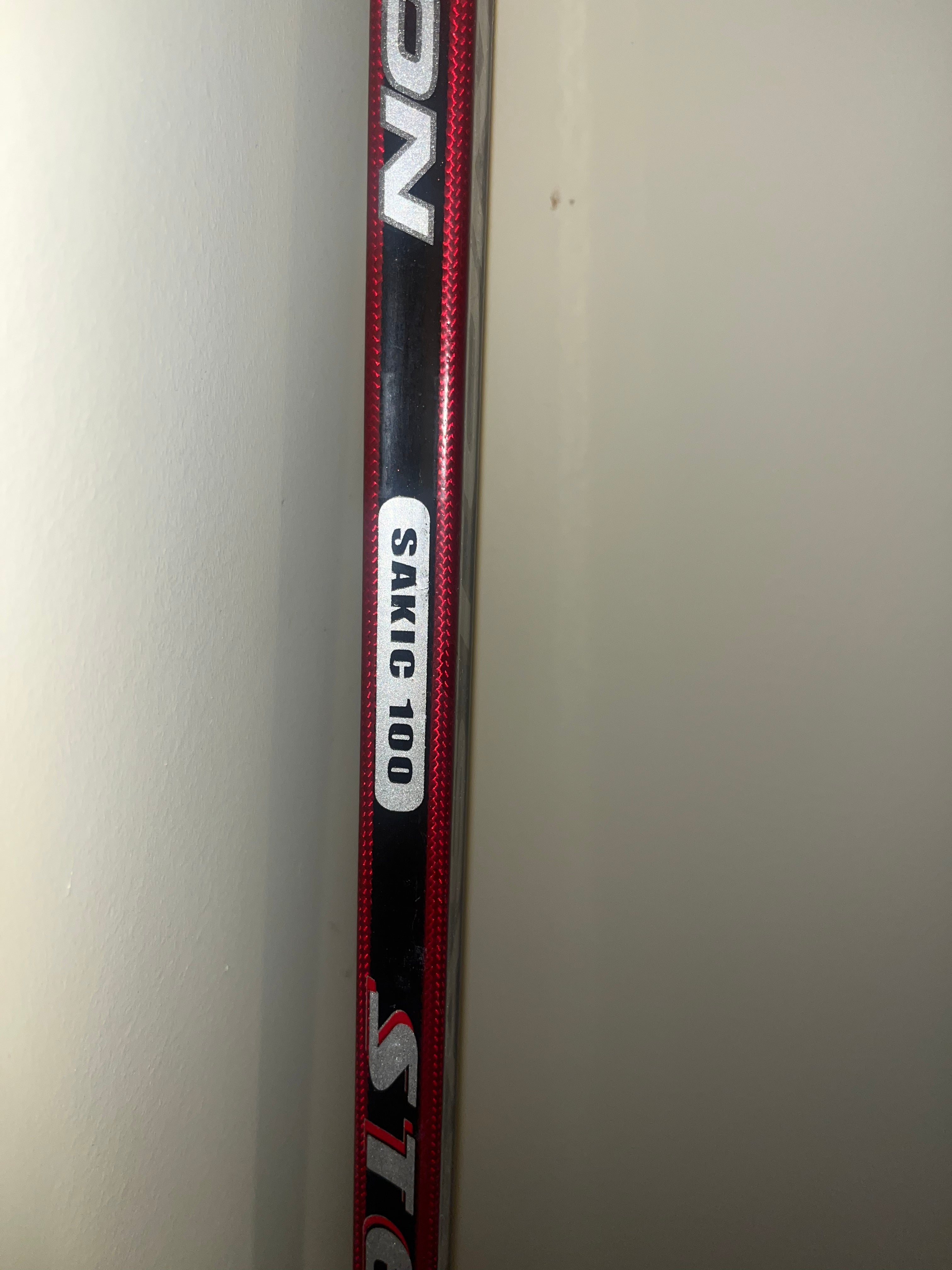 HOKEJOVÉ ZNAČKY : EASTON HOKEJKA STEALTH 65S II Grip INT