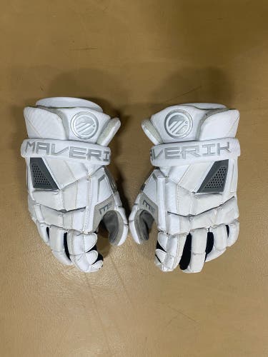 Maverik M5 Lacrosse Gloves