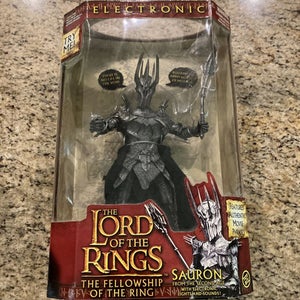 New 2001 ToyBiz Lord Of The Rings Fellowship Of The Ring Electronic Sauron