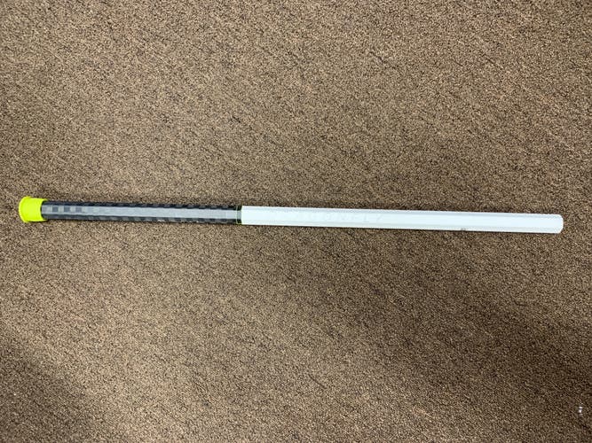 Epoch Dragonfly 8 C30 White Attack Lacrosse Shaft
