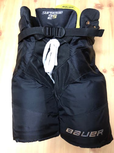 LIKE NEW BAUER SUPREME 2S PANTS - Junior Large