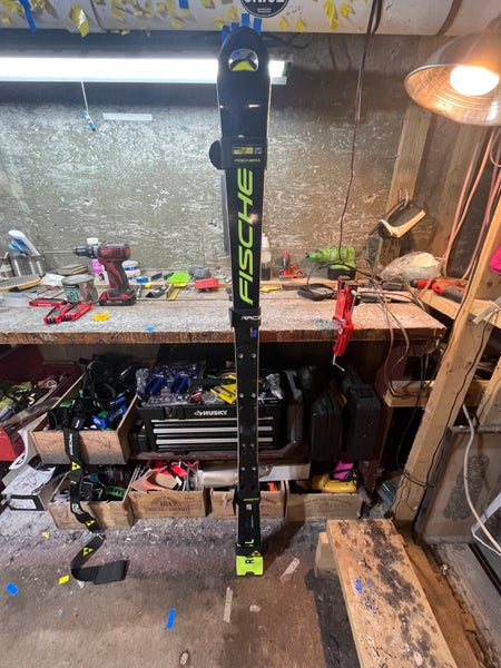Used Men's 2022 Fischer 165 cm Racing RC4 World Cup SL Skis