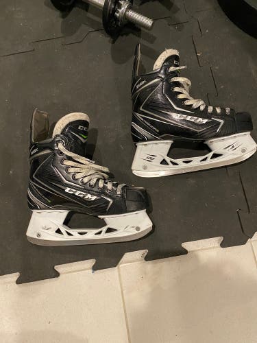 Used CCM Regular Width  Size 6 RibCor 68K Hockey Skates
