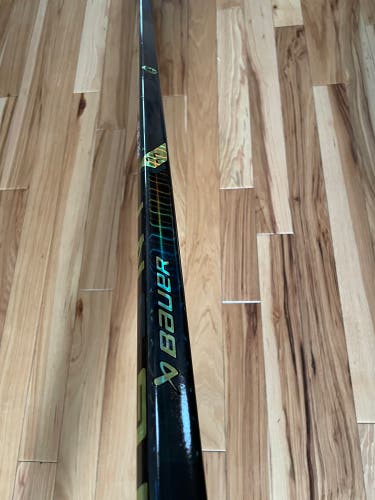 Senior Right Handed P92 Pro Stock Ag5nt Hockey Stick