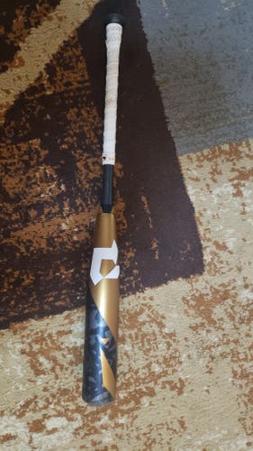 Used USSSA Certified 2022 DeMarini Composite Zoa Bat (-5) 25 oz 30"