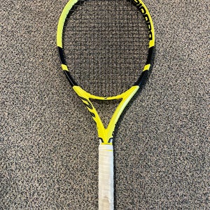 Used Babalot Aero 112 Tennis Racquet