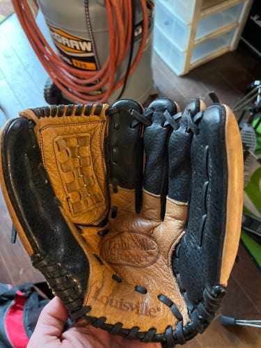 Used Right Hand Throw 11" Baseball Glove
